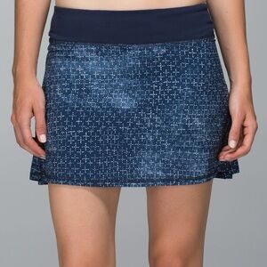 Lululemon Athletica Exploded Sashiko Cross Inkwell Ghost Pacesetter Skirt size 4